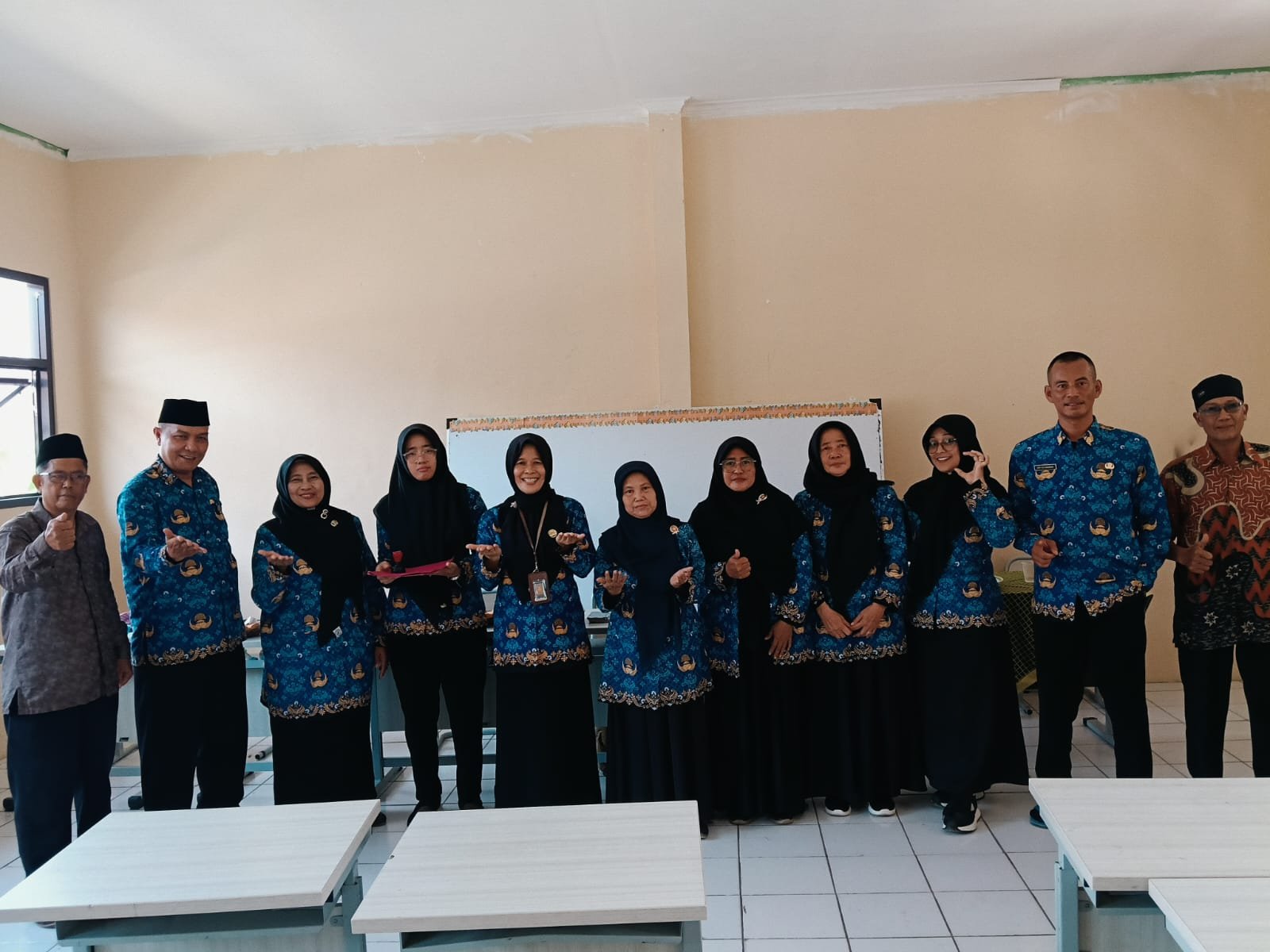 Acara Purnabakti Kepala Sekolah